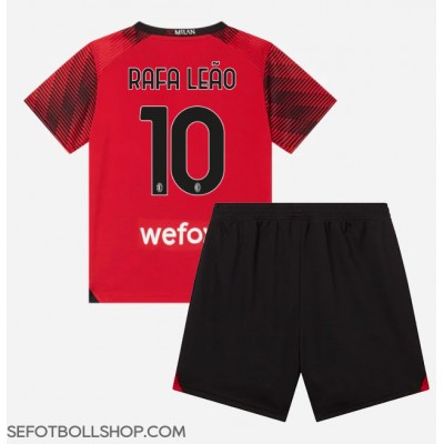 Billiga AC Milan Rafael Leao #10 Barnkläder Hemma fotbollskläder till baby 2023-24 Kortärmad (+ Korta byxor)